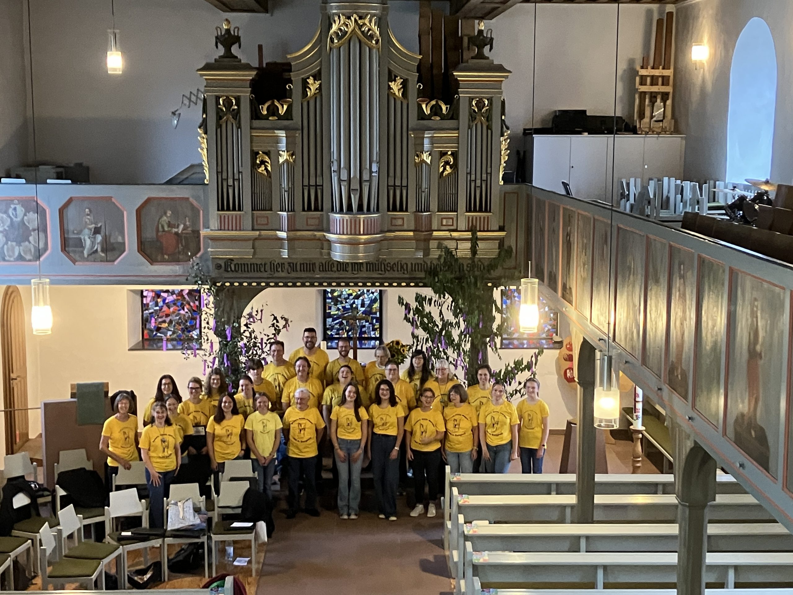 Chor DreiKlang rockt den Elschbächer Kerbgottesdienst